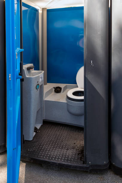 Best Portable restroom trailer rental  in Missouri City, TX
